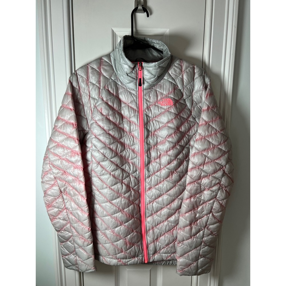 The North Face Thermoball Jacket Womens Medium Silver Pink Quilted Puffer Coat